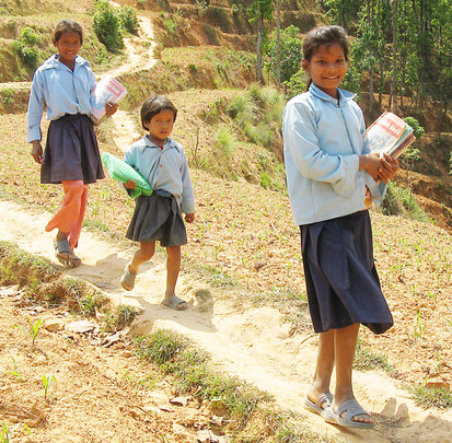 १० लाख बालबालिका अझै पनि विद्यालयबाहिर