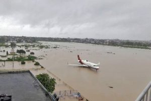 वर्षाका कारण अधिकांश विमानस्थल बन्द