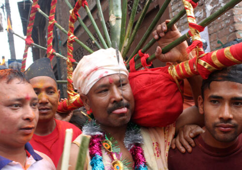 बोडेमा जात्रा नरोकिने, आठौँ पटक बुद्धकृष्णले जिब्रो छेड्ने