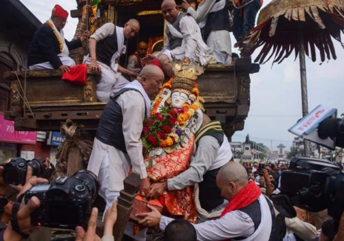 सेतो मच्छेन्द्रनाथको रथयात्रा सम्पन्न, मूर्ति आज मन्दिरमा राखिने